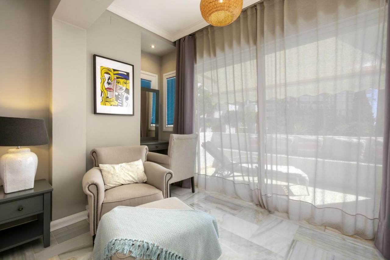 Alhambra Del Mar Apartamento *