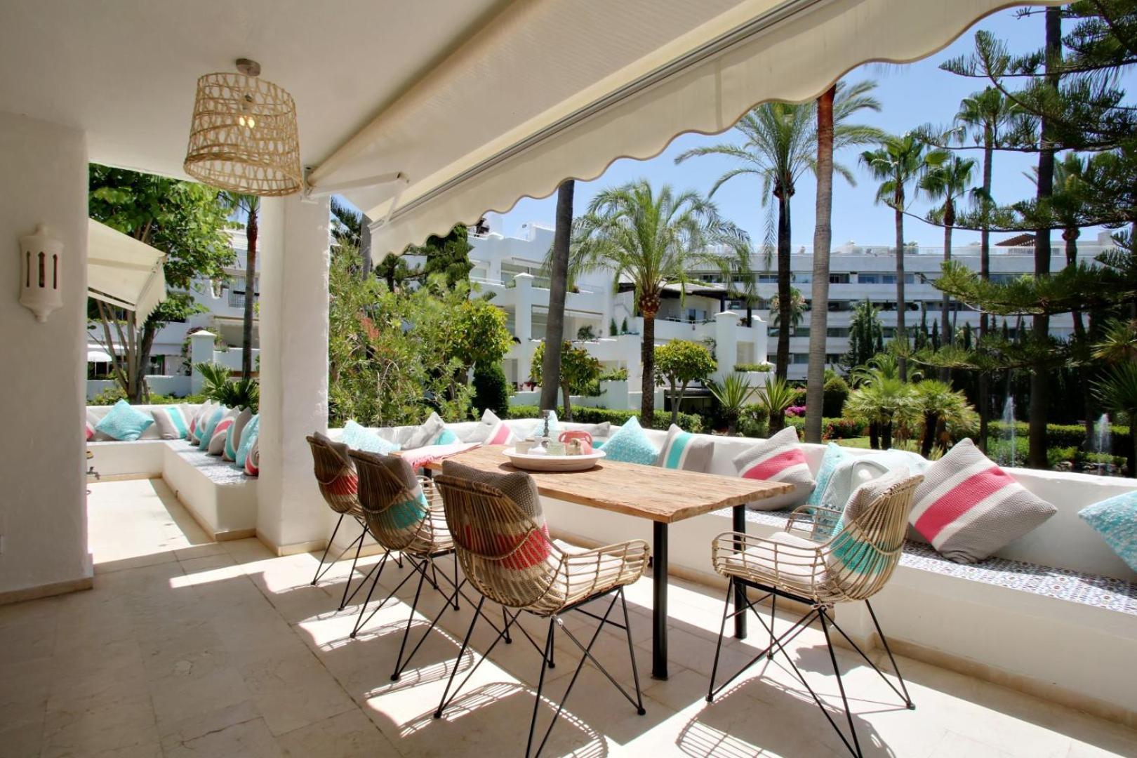 Alhambra Del Mar Apartamento *